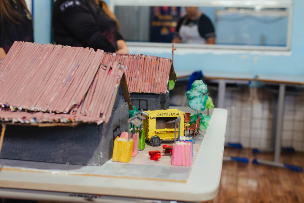 Maquete de feira rural construída por alunos do JAA Jovem Agricultor Aprendiz em Santa Tereza do Oeste
