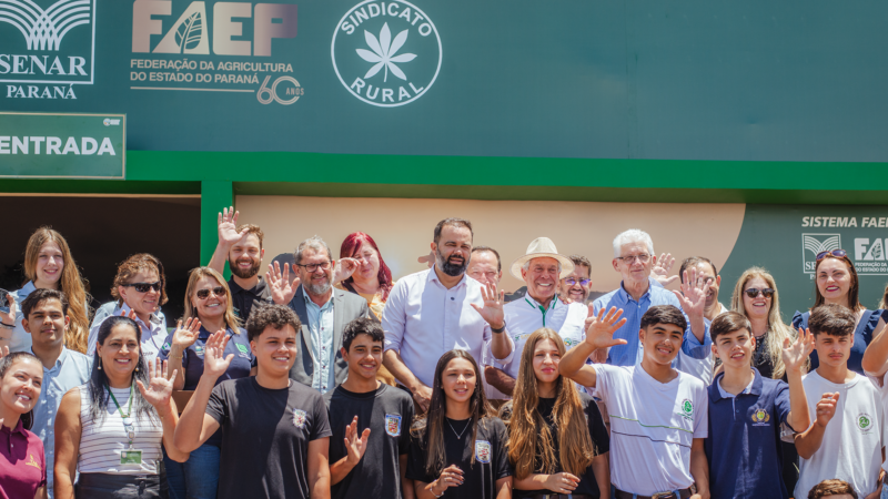 Jovens do campo apresentam projetos vencedores aos Secretários do Estado