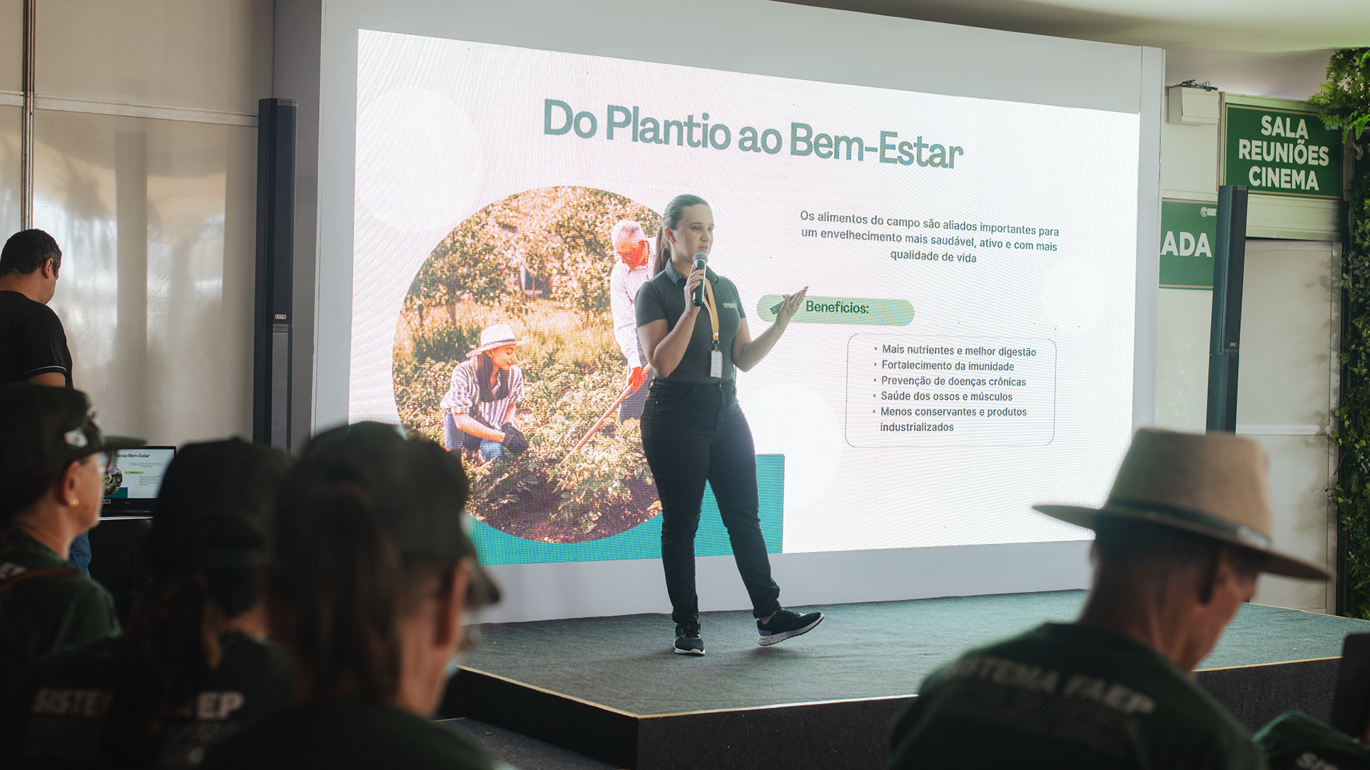 Unimed reforça prevenção à saúde no campo no Show Rural Coopavel